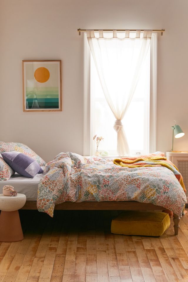 Geblümtes Bettwäsche-Set im Blumenwiesen-Look