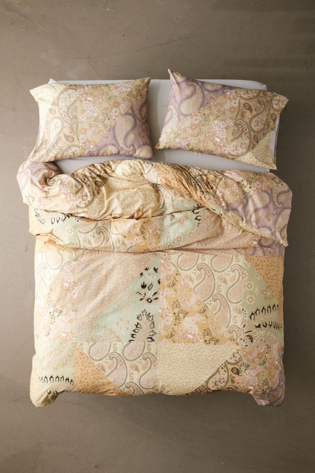 Urban Outfitters Paisley Print Duvet Cover Size: high quality Queen