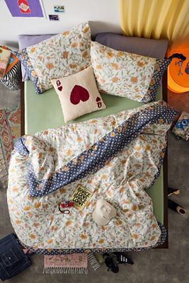 Ella Vine Polka Dot Duvet Set