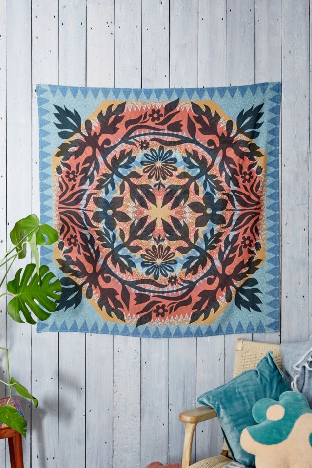 Amaya Medallion Tapestry | Urban Outfitters UK