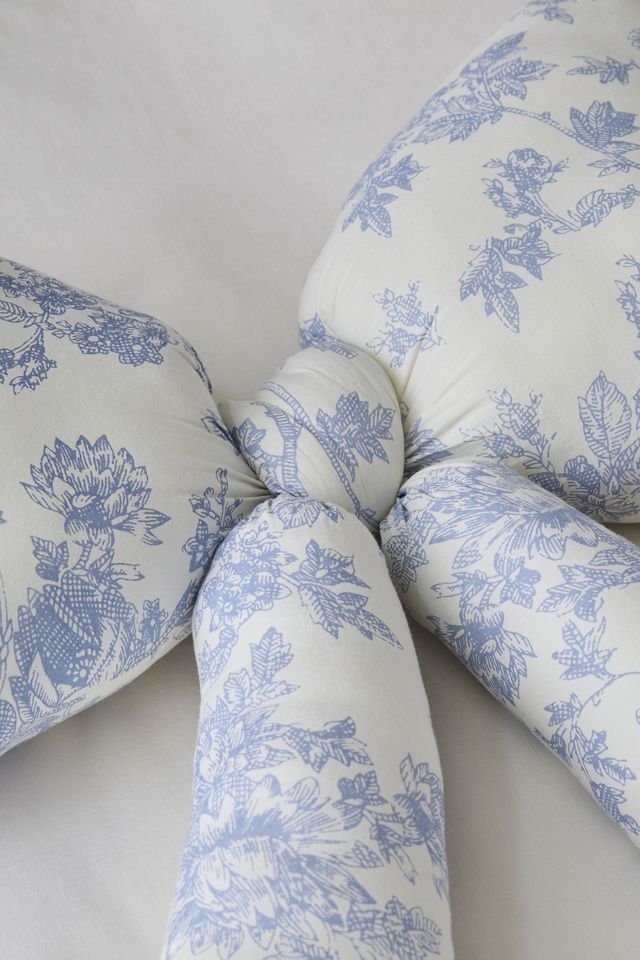 Toile Print Bow Cushion #2