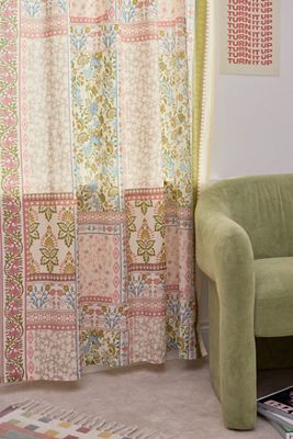 Cortina con Estampado de Patchwork