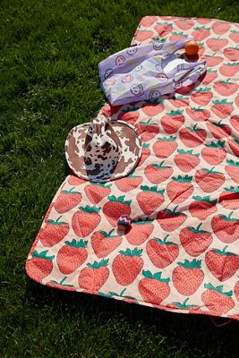 BAGGU Erdbeer-Picknickdecke