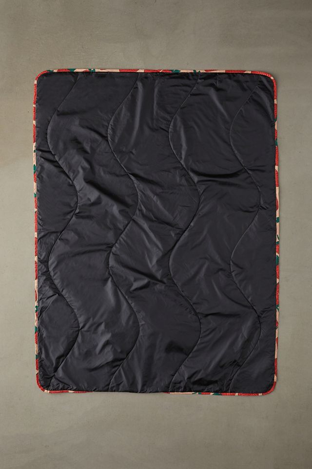 BAGGU Strawberry Picnic Blanket #5