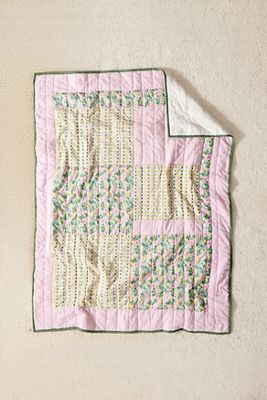 Manta Acolchada de Retazos Rosa y Verde