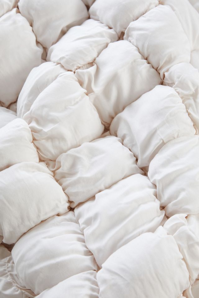 Petal Marshmallow Puff Quilt #1