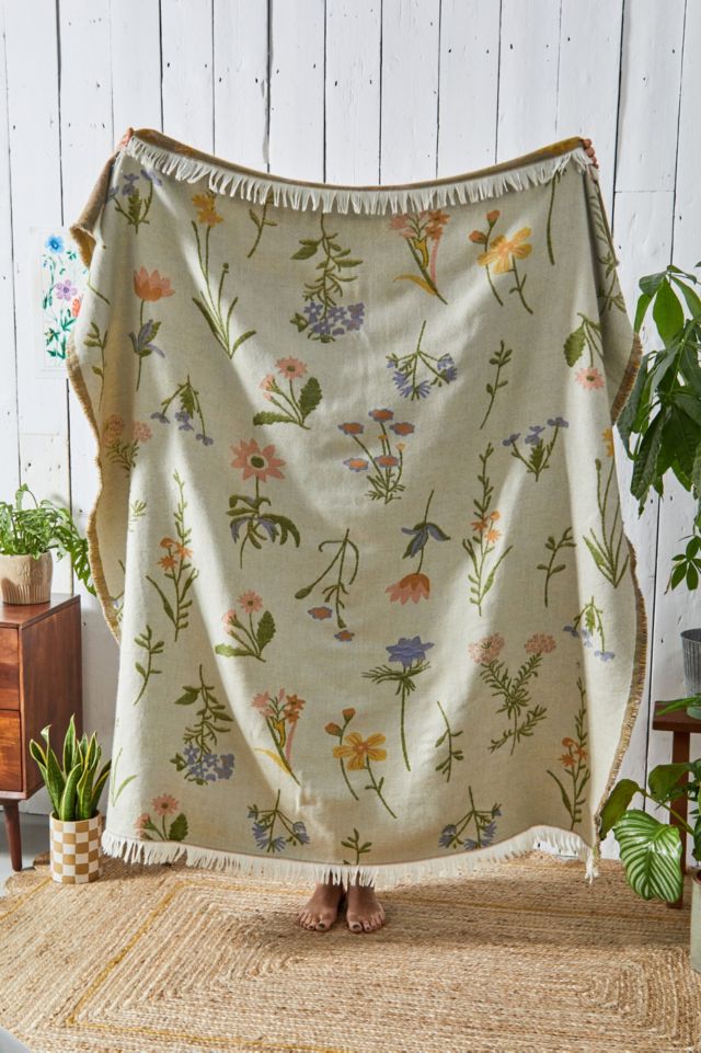 Urban outfitters】 Assorted Wildflower Throw ブランケット