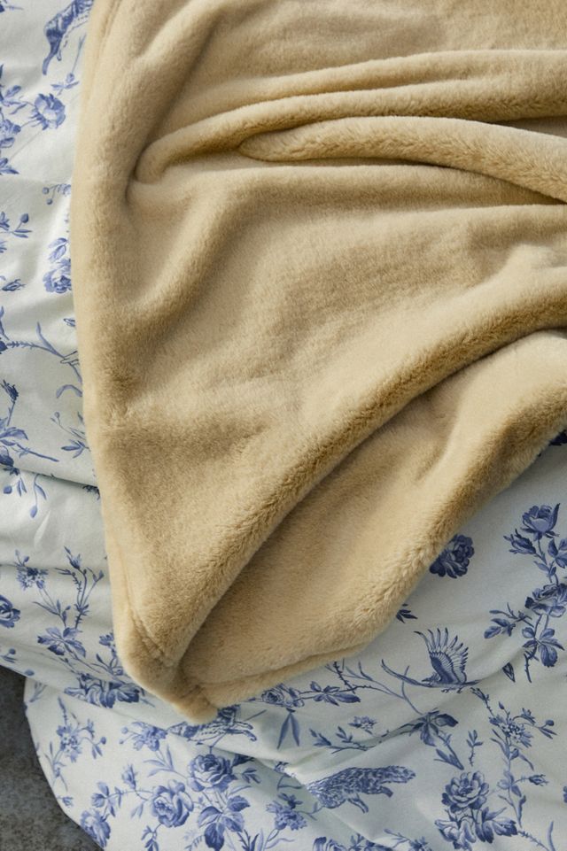 Ecru Faux Fur Throw Blanket #1