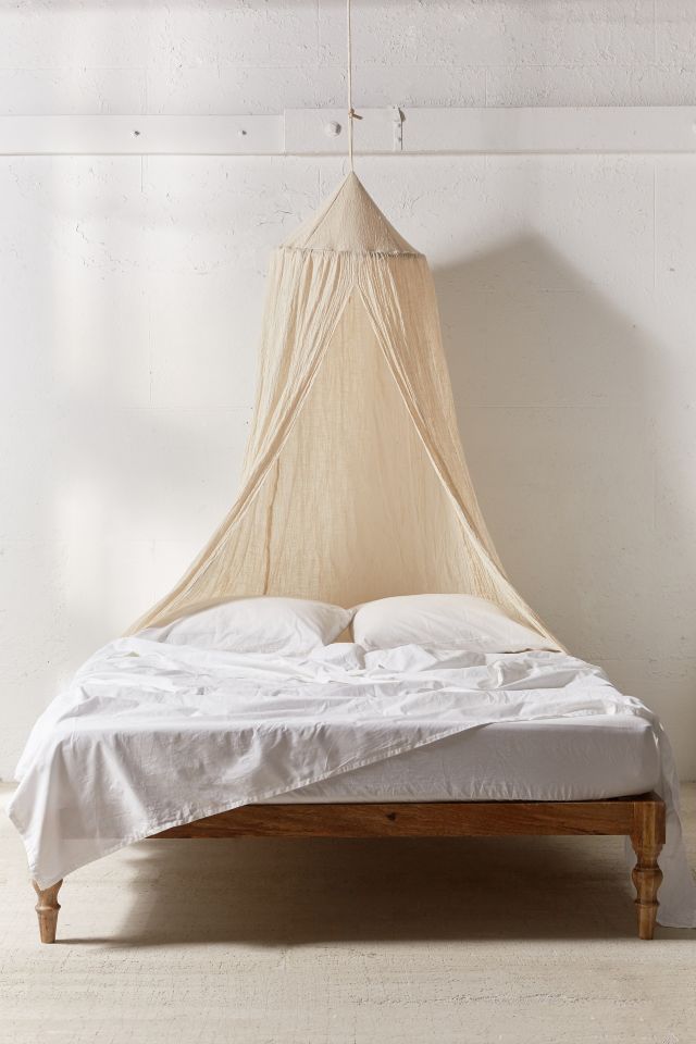 Canopy bed store urban outfitters