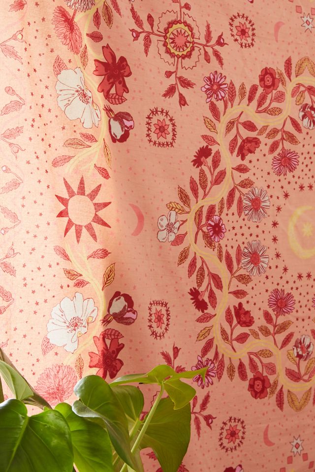 Mirna Rosa Wandteppich #1