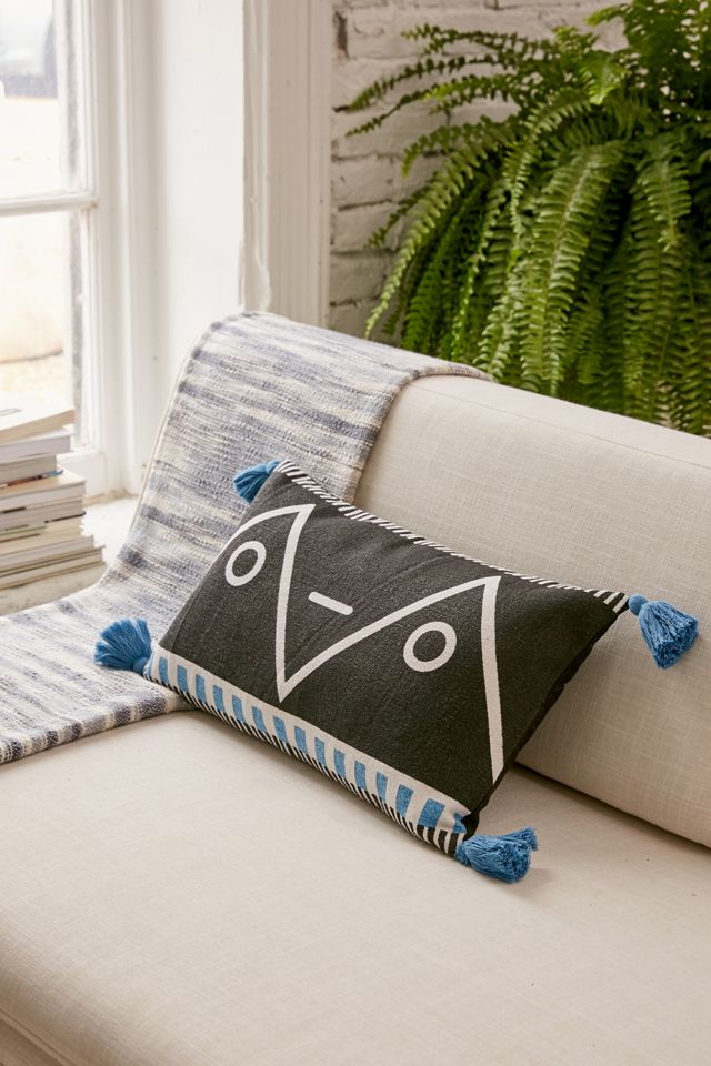 Coussin bleu géométrique à franges