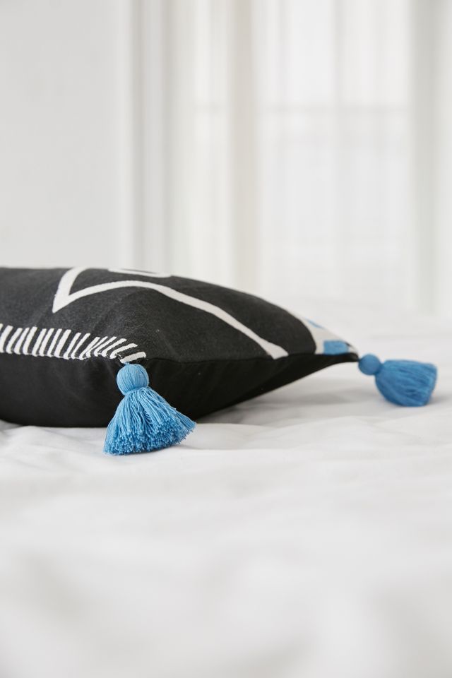 Coussin bleu géométrique à franges #2