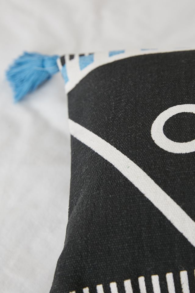Coussin bleu géométrique à franges #3