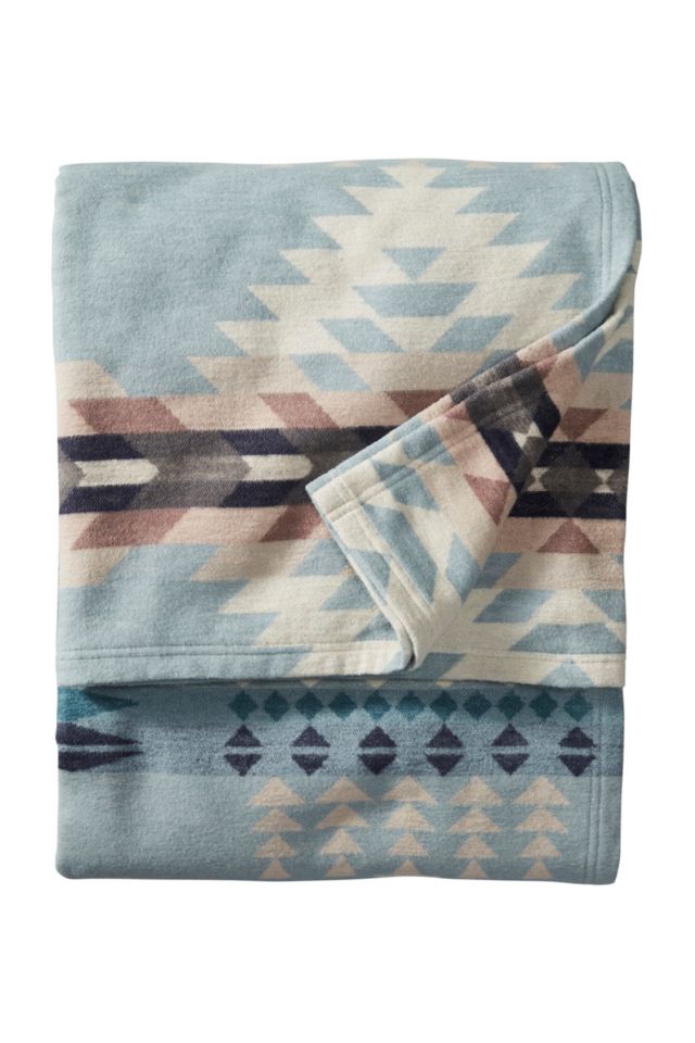 Pendleton Rancho Arroyo Shale Throw Blanket | Urban Outfitters UK