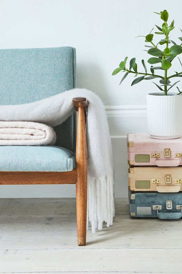 Cosy Light Grey Throw Blanket #1