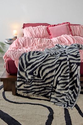 Zebra Cosy Throw