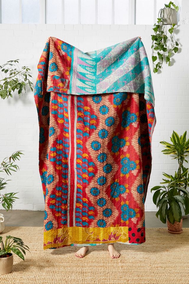 Flueriares Quilted Braided Blanket