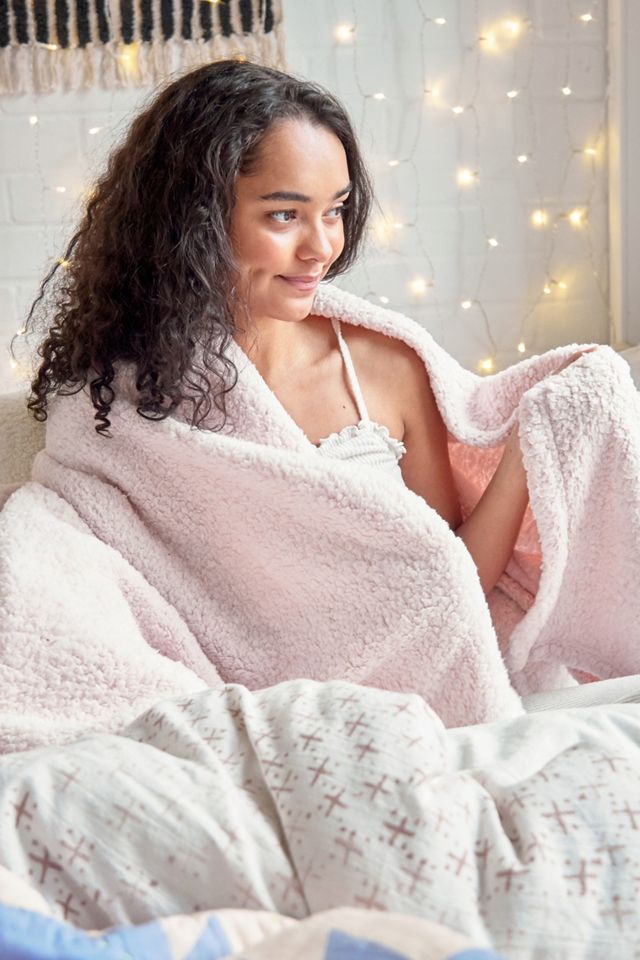 Jeté de lit en polaire rose #1