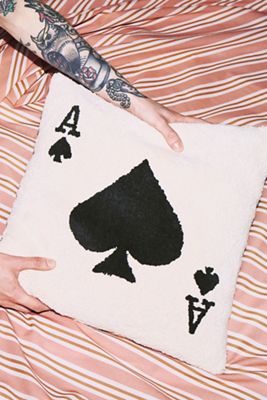 Ace Of Spades Tuft-Kissen
