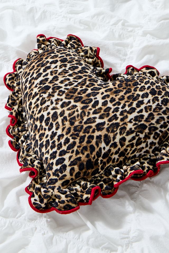 Cuscino a Cuore con Volant Leopardato #1
