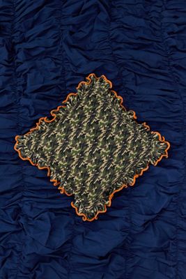 Cojín con Volantes Camuflaje