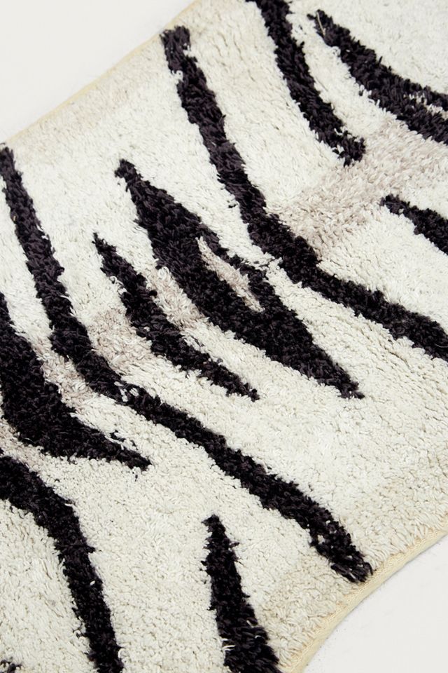 Snow Tiger Bath Mat #2