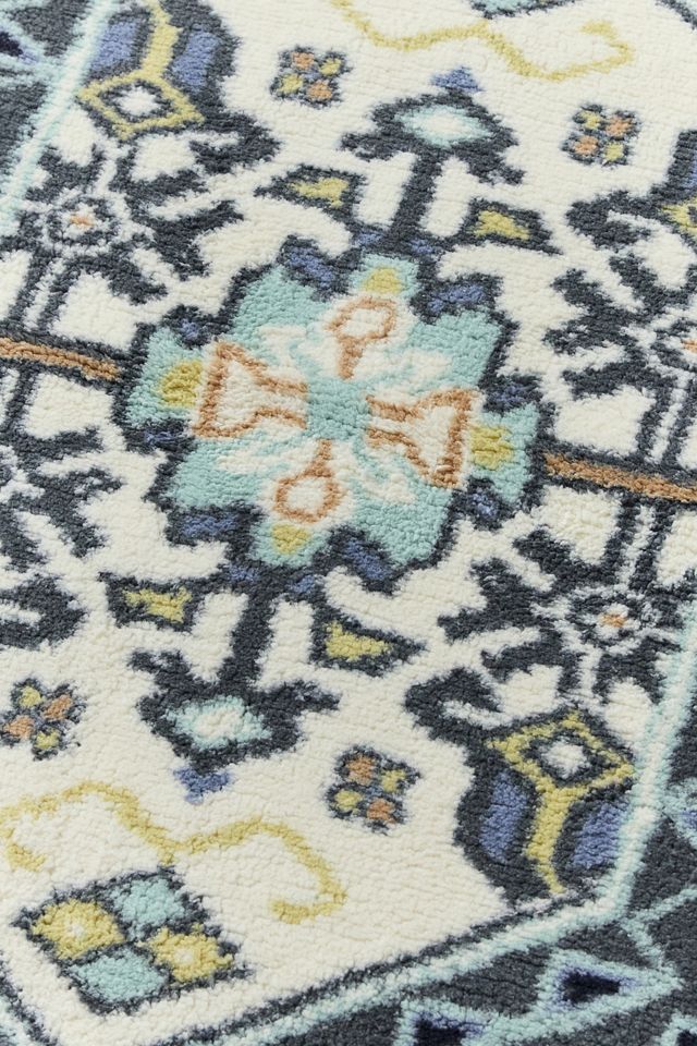 Beck Medallion Runner Bathmat #1