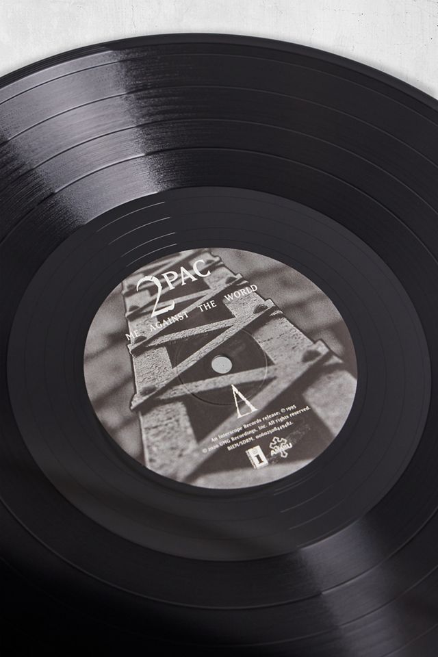 2PAC - Me Against The World LP | Urban Outfitters ES