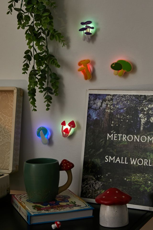 Uo on sale mushroom lamp