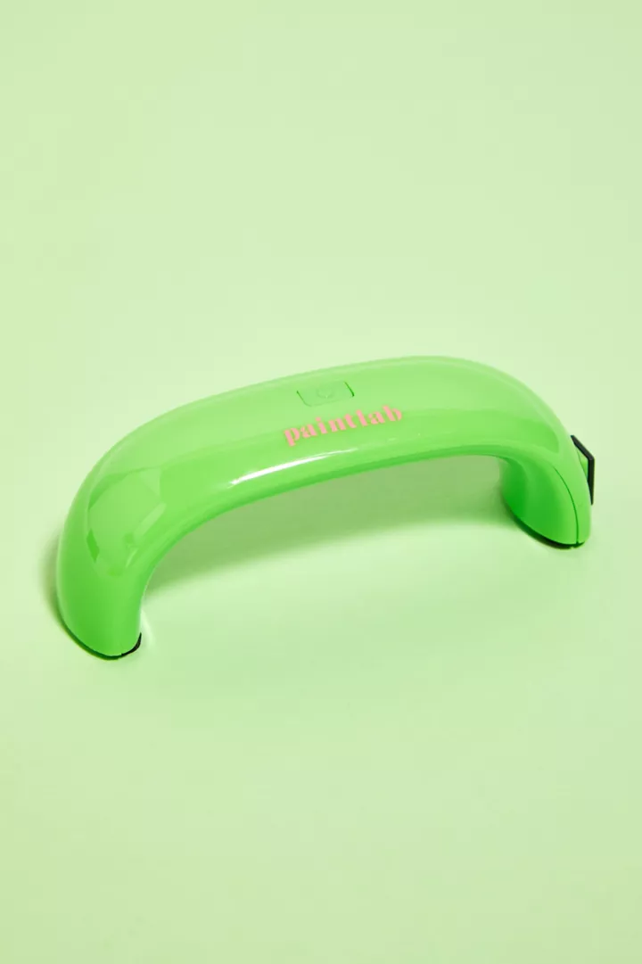 urbanoutfitters.com | PaintLab – Nagellampe „Gelacure“ mit UV-Licht