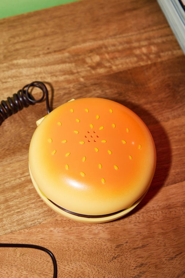 UO Retro Burger Telefon #3