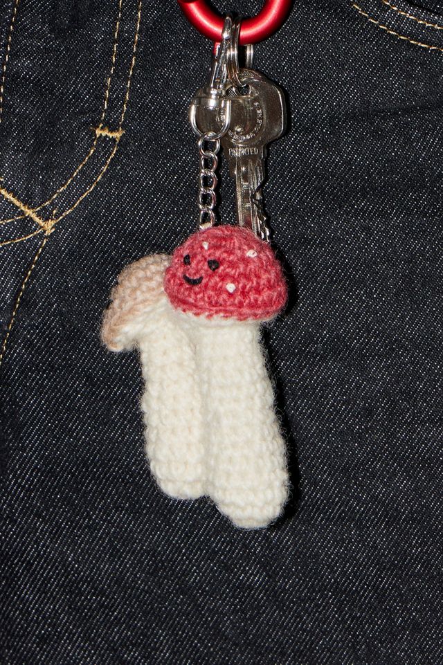 UO Knitted Mushroom Keyring #1
