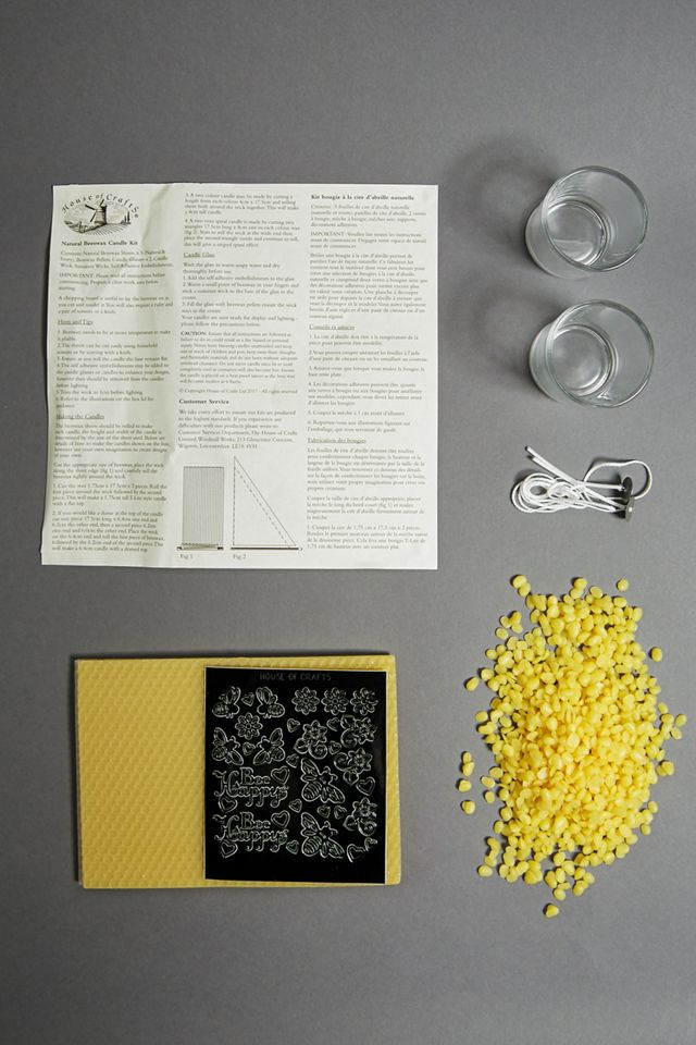 Luyuttn Kit Fabrication Bougies Cire D'Abeille 100% Naturelle - 10 Plaques + Mèches + Moules Étoiles Lune Sapin Ange