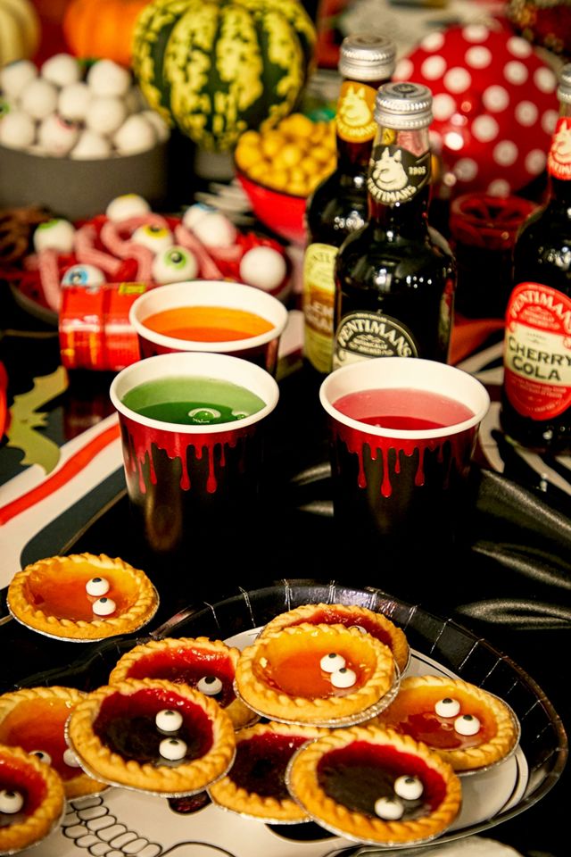 Ginger Ray Halloween Blood Drip Paper Cups #2