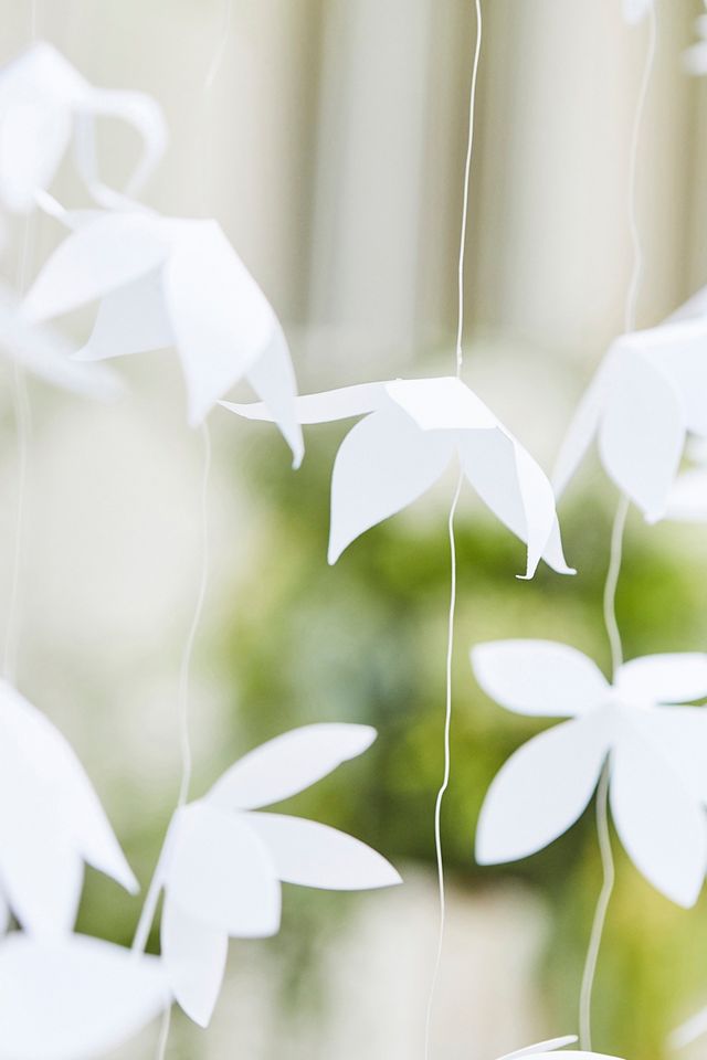 Ginger Ray White Origami Backdrop | Urban Outfitters UK