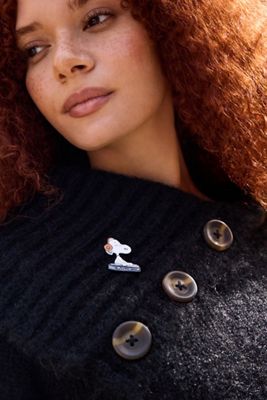 Peanuts Superstar Pin
