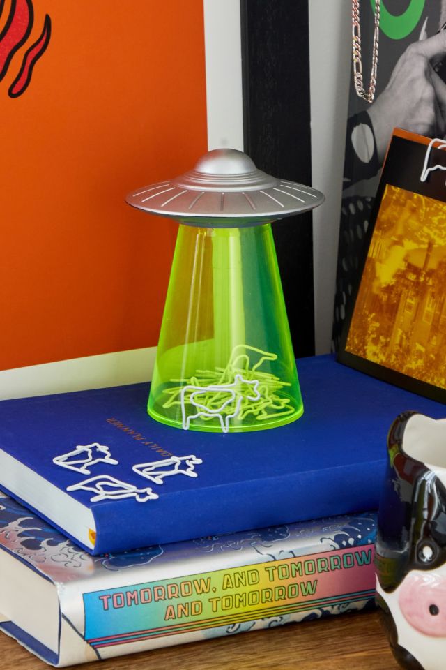 flying-saucer-paper-clip-holder-urban-outfitters-uk