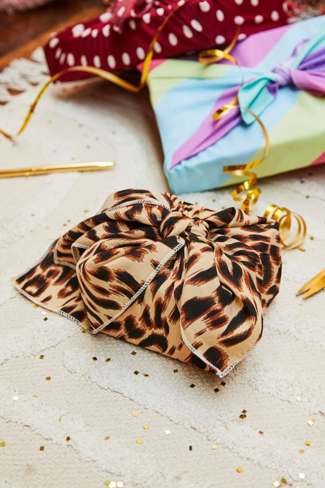 wrapuccino-reusable-leopard-print-wrapping-fabric-urban-outfitters-uk