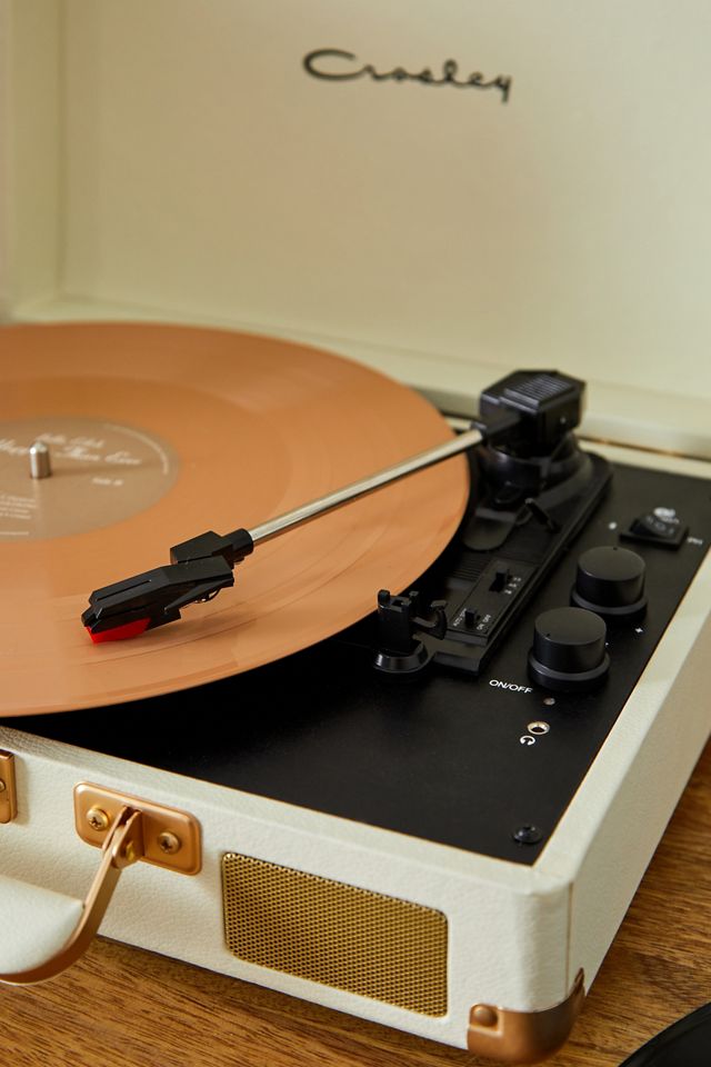 Tocadiscos Cruiser Crosley UO Exclusivo en Crema con Entrada y Salida Bluetooth #1