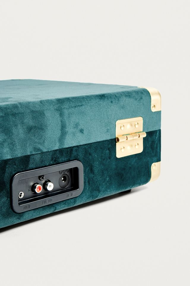 Crosley X Urban Outfitters – Plattenspieler „Cruiser“ aus Samt in Smaragdgrün #3