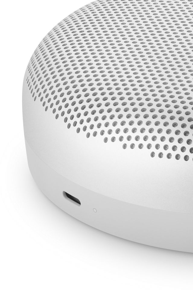 Bang & Olufsen Grey Beosound A1 2nd Generation Speaker   #4