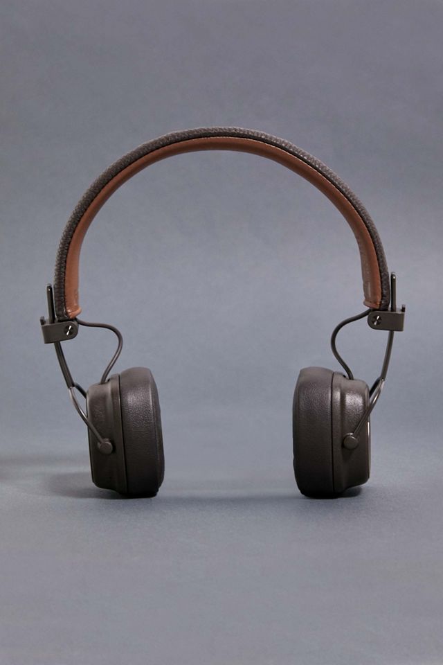 Marshall Brown Major IV Headphones | Urban Outfitters UK