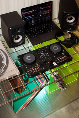 Pioneer DDJ-FLX2 DJ Controller | Urban Outfitters UK
