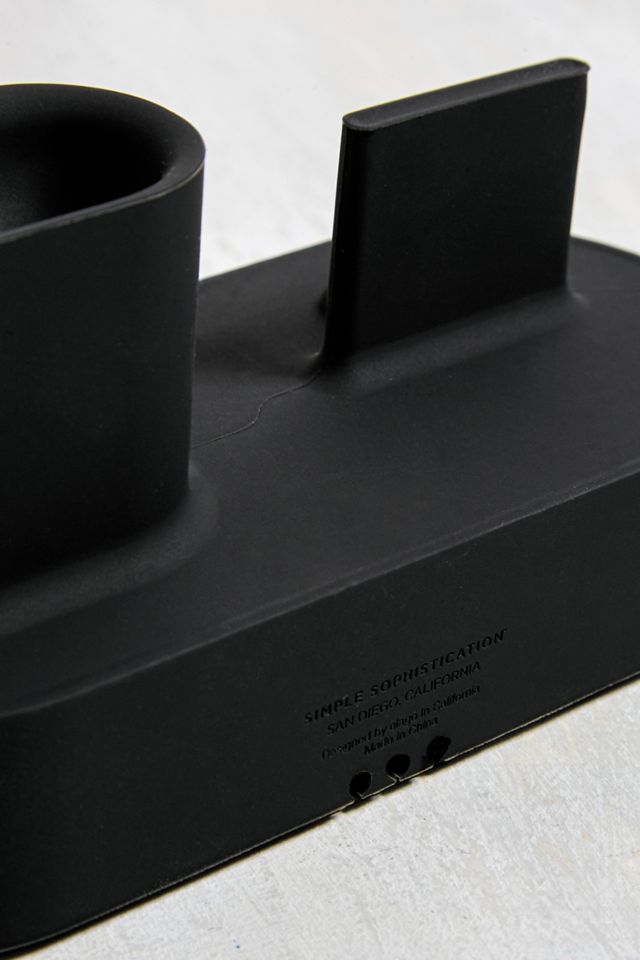 elago AirPods Charging Hub #2