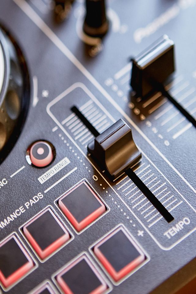 Pioneer DJ DDJ-200 Smart DJ Controller #4
