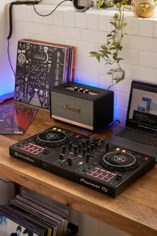 Pioneer DJ DDJ-400 2-Channel DJ Controller Urban Outfitters UK