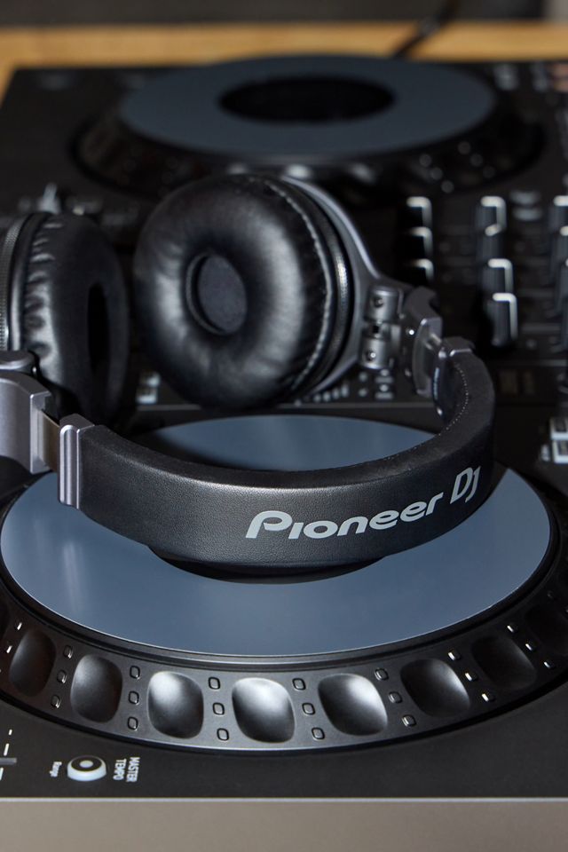 Pioneer DJ HDJ-CUE1 Wired Headphones #2