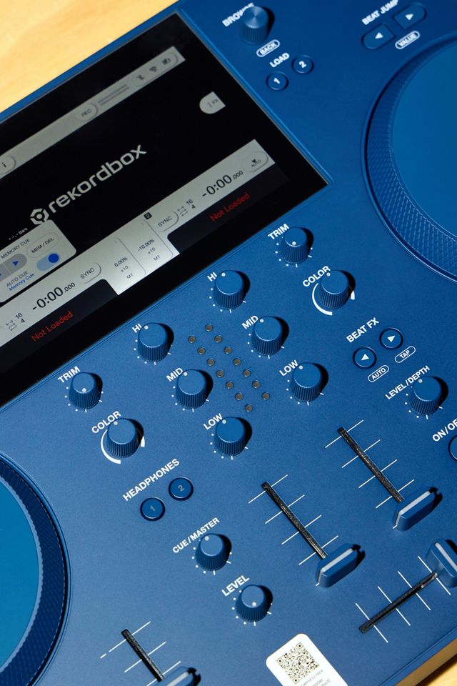 Pioneer DJ Alphatheta Omnis Controller #3