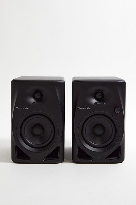Bang & Olufsen Gold Beosound A1 2nd Generation Speaker Bang & Olufsen Gold Beosound A1 2nd Generation Speaker