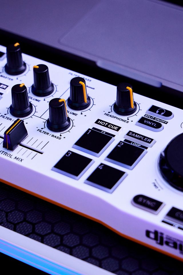 Hercules DJ Mobile Control Mix #1